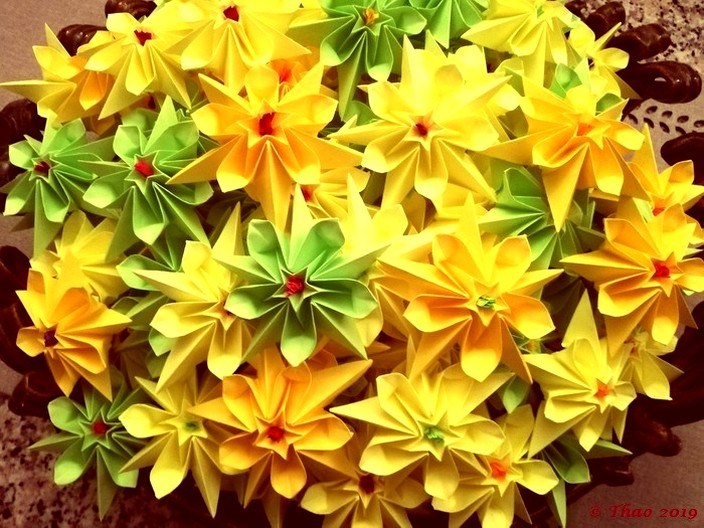 Bouquet de Fleurs Origami Etoile Double Jaunes et vertes